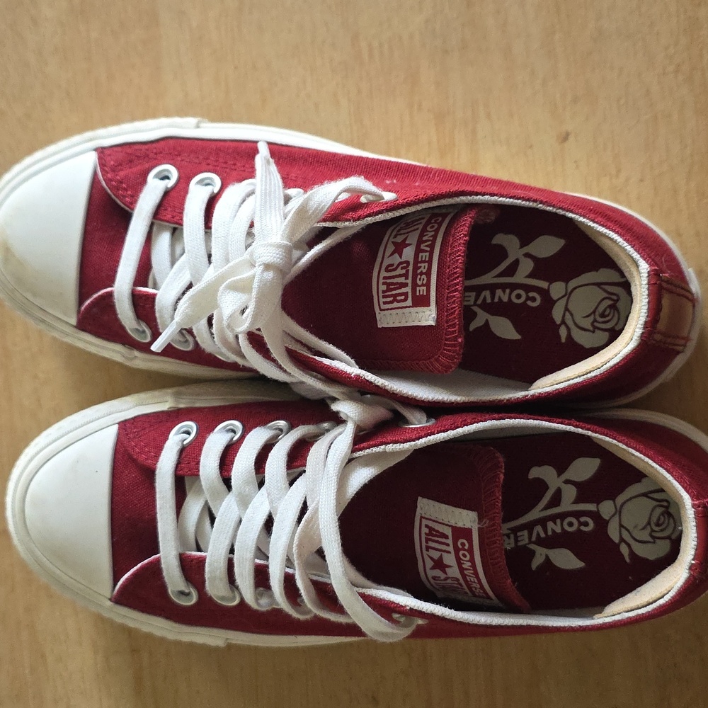 Converse Chuck Taylor All Star “Love Fearlessly” Low Top Platform - Red - Picture 4 of 6